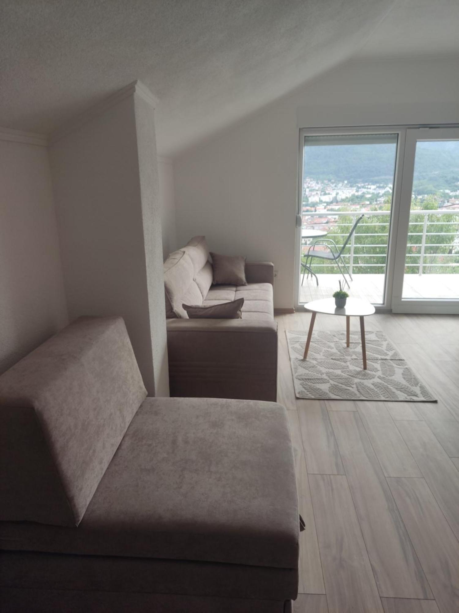 View Of The City - Studio Apartment 莫斯塔尔 外观 照片